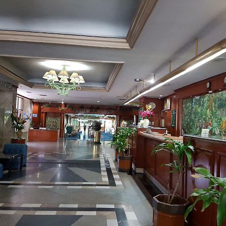 The Park Hotel Sukhumvit 7 Bangkok Dış mekan fotoğraf