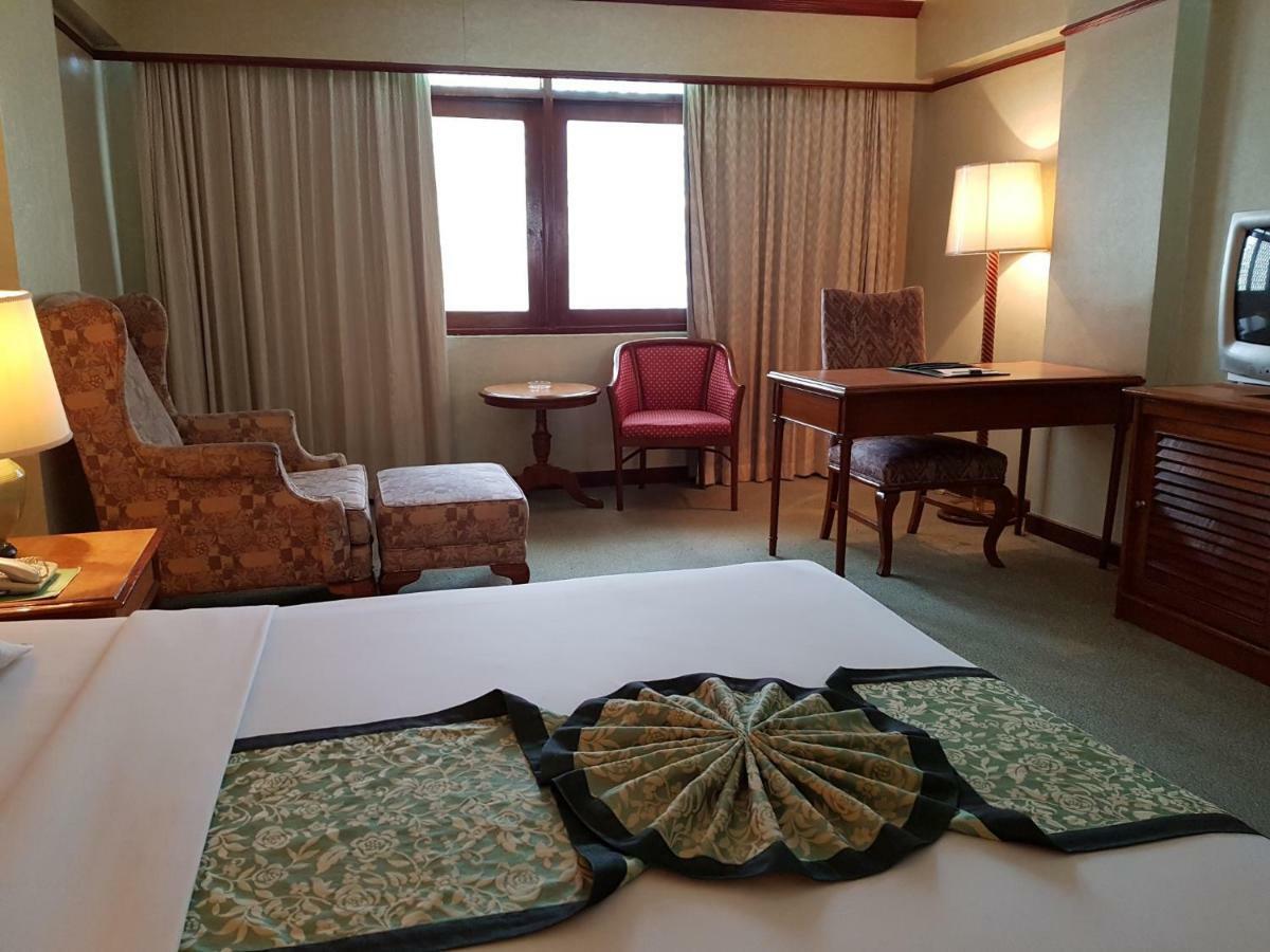 The Park Hotel Sukhumvit 7 Bangkok Dış mekan fotoğraf