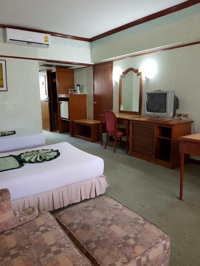 The Park Hotel Sukhumvit 7 Bangkok Dış mekan fotoğraf