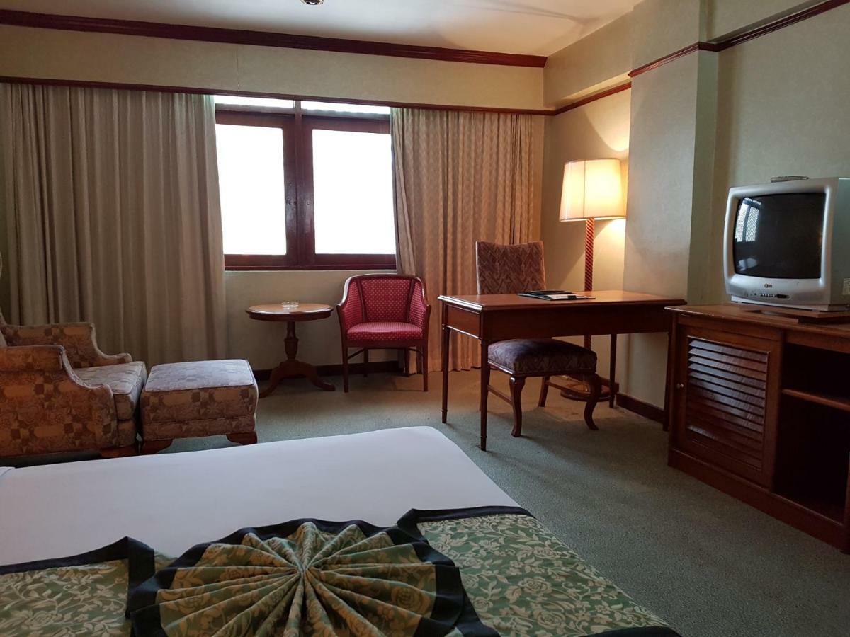 The Park Hotel Sukhumvit 7 Bangkok Dış mekan fotoğraf
