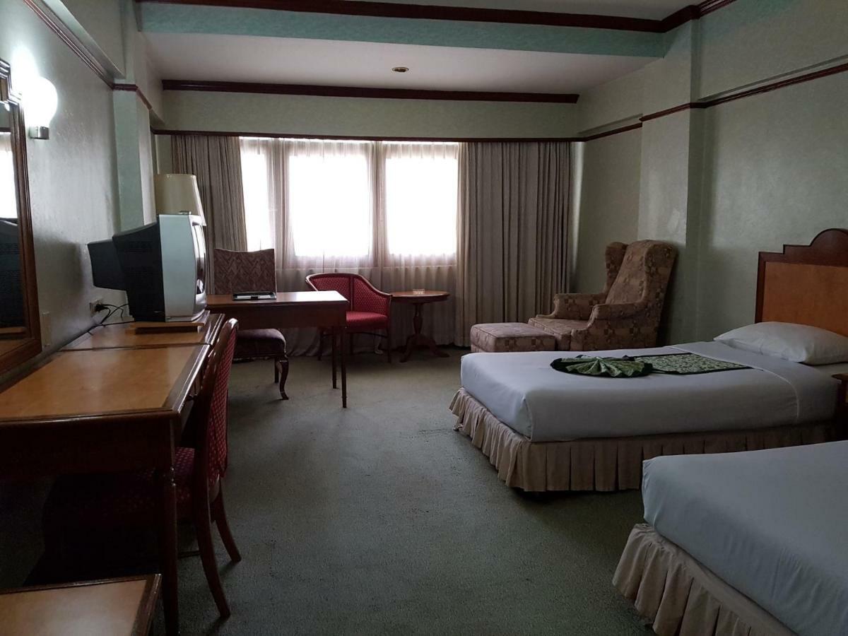 The Park Hotel Sukhumvit 7 Bangkok Dış mekan fotoğraf