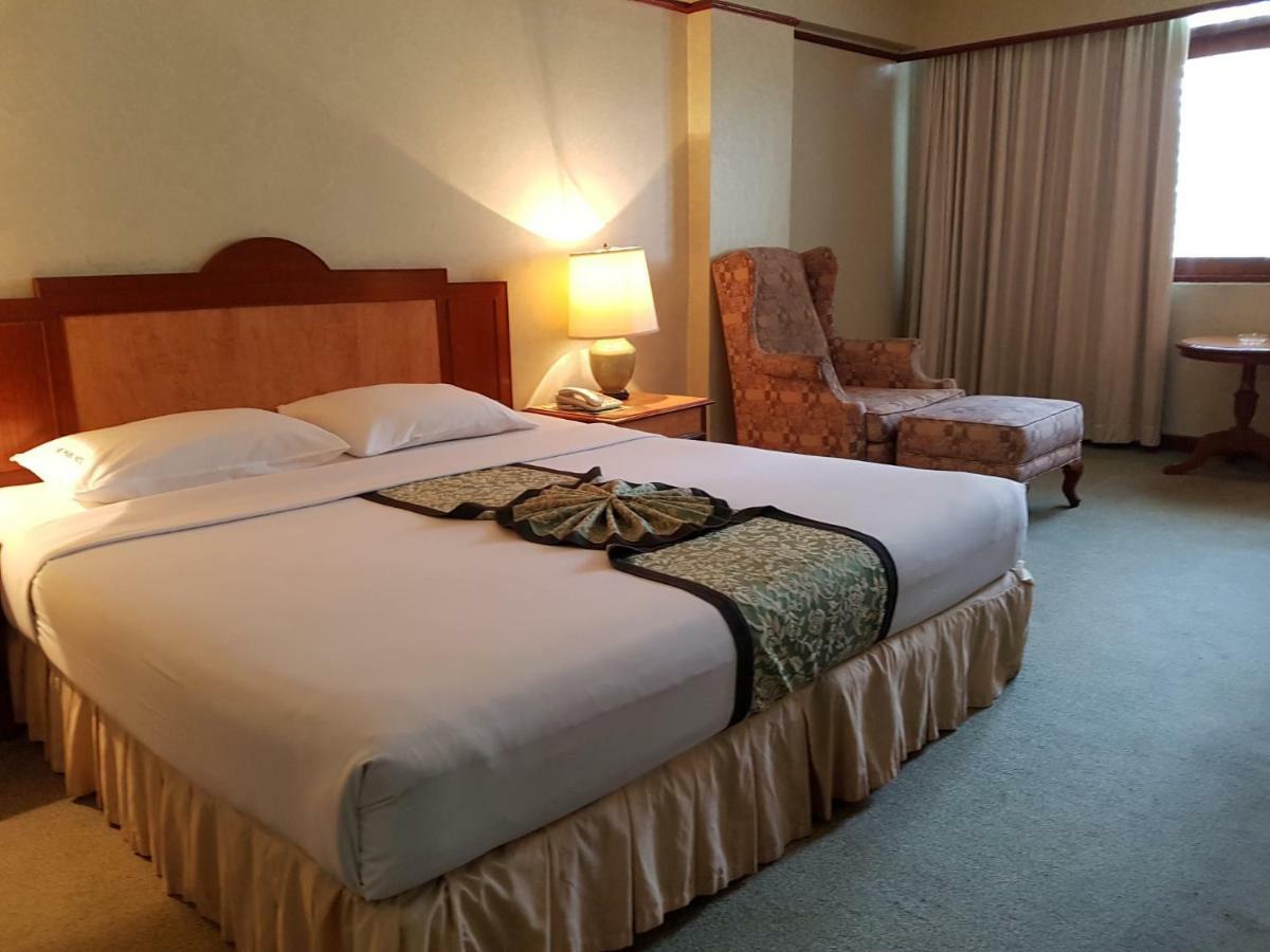 The Park Hotel Sukhumvit 7 Bangkok Dış mekan fotoğraf