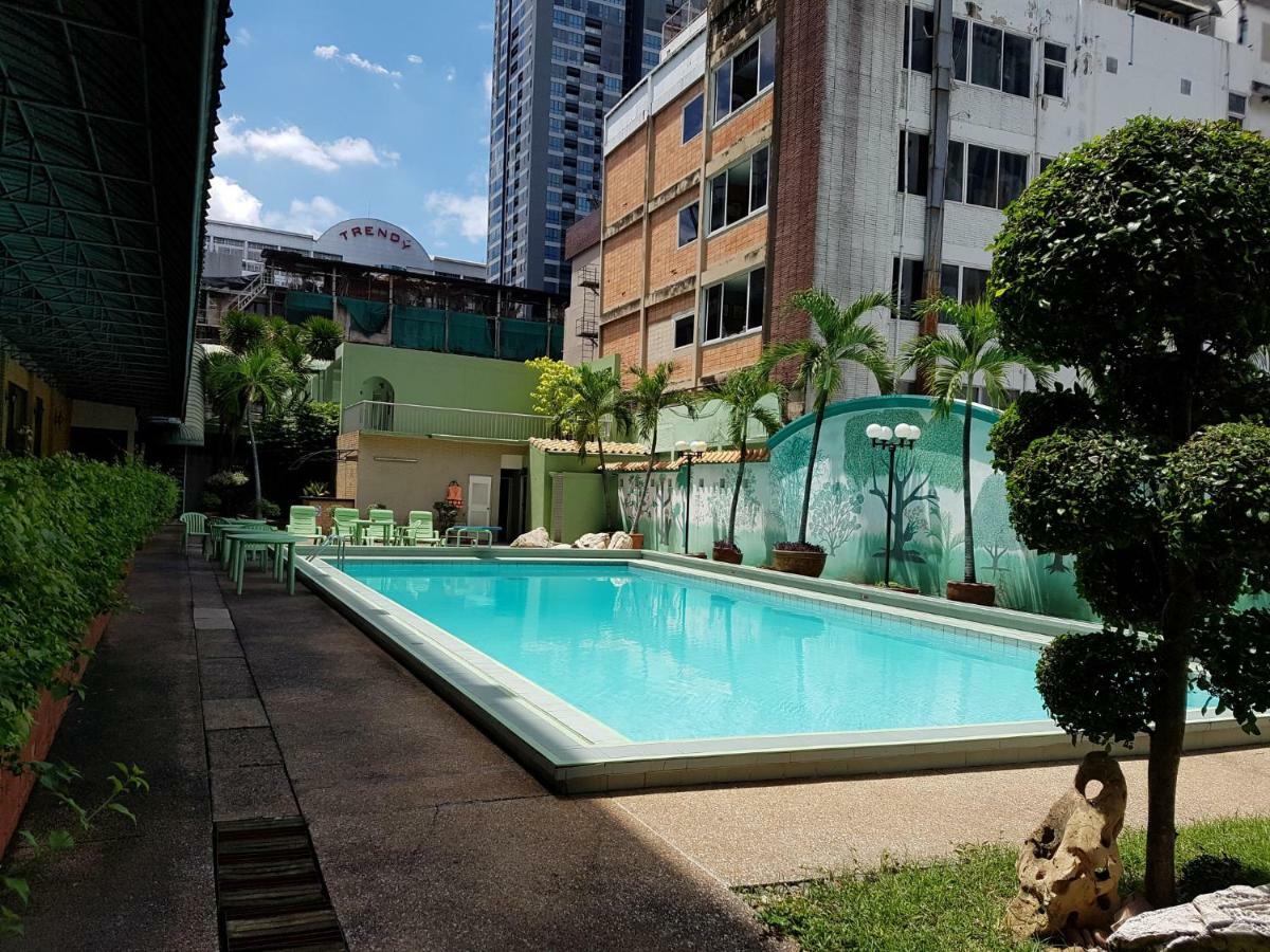 The Park Hotel Sukhumvit 7 Bangkok Dış mekan fotoğraf