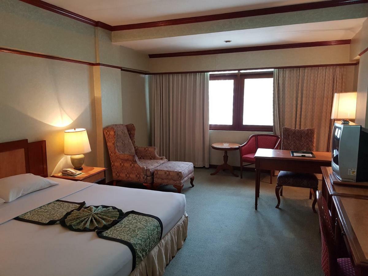 The Park Hotel Sukhumvit 7 Bangkok Dış mekan fotoğraf