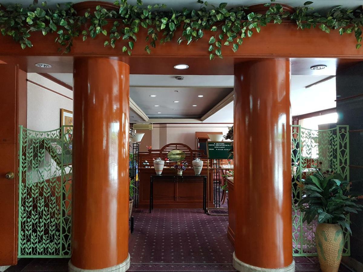 The Park Hotel Sukhumvit 7 Bangkok Dış mekan fotoğraf
